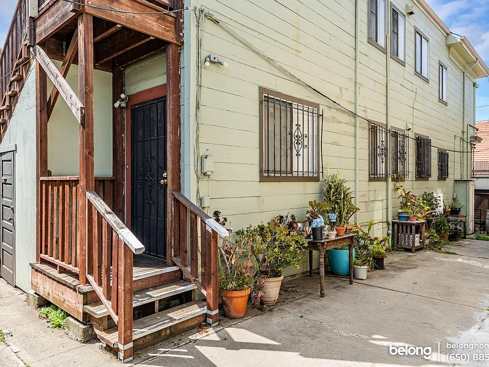 1214 13th Ave