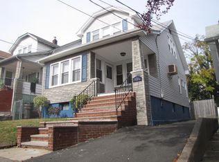 126 W 4th St, Clifton, NJ 07011
