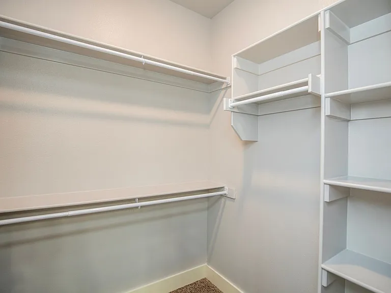 214 Alder St — Photo 16