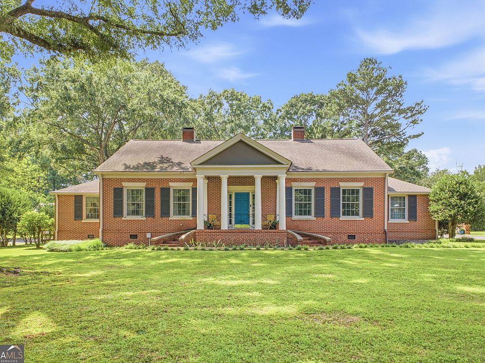 1st image of 385 Tavern Ln