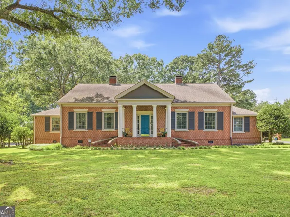 385 Tavern Ln, Trion, GA 30753