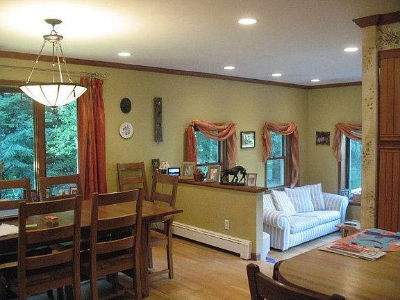 Kitchen/family room
