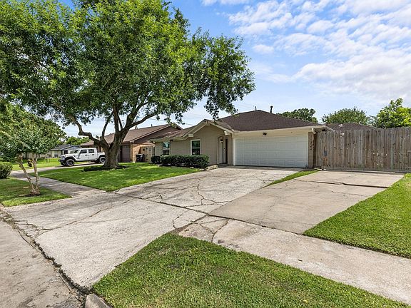 3rd image of 11322 Sagepark Ln