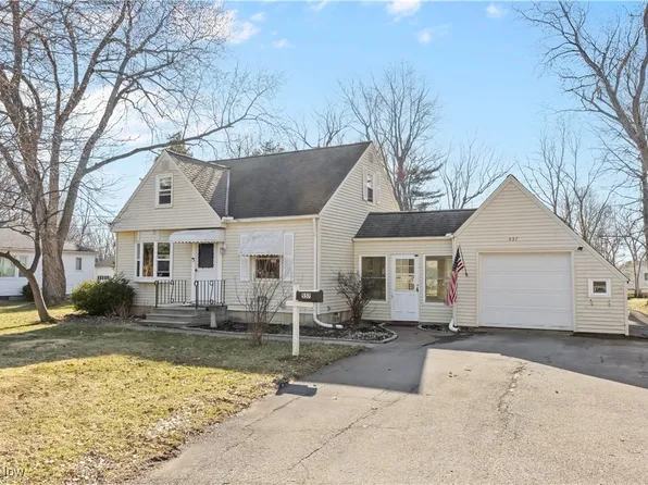 557 Hilliard Rd, Elyria, OH 44035