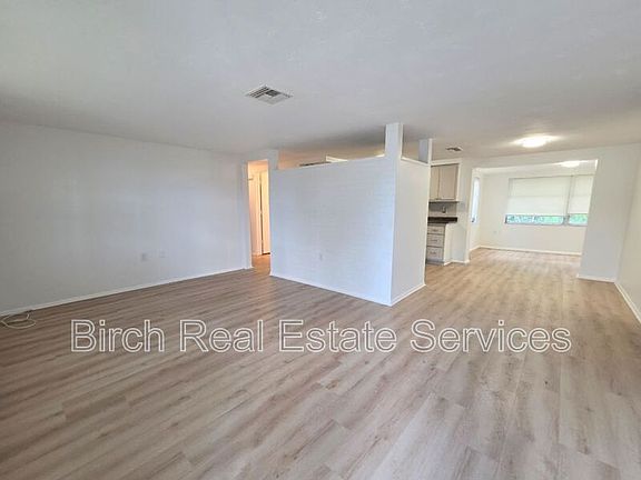 5th image of 3402 Peterborough St