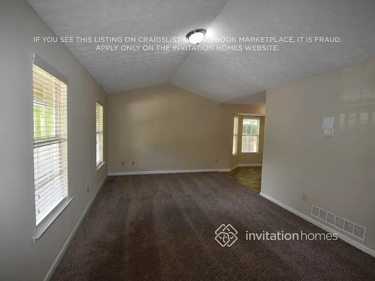259 Thornbrooke Dr — Photo 3