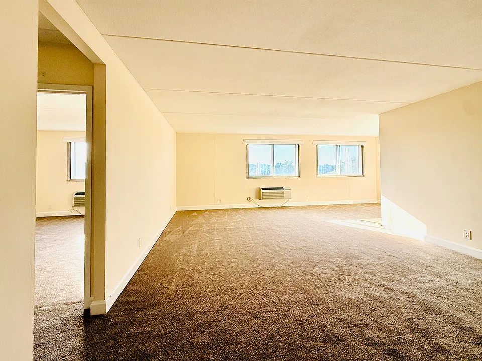 120 Huntington Ave #9