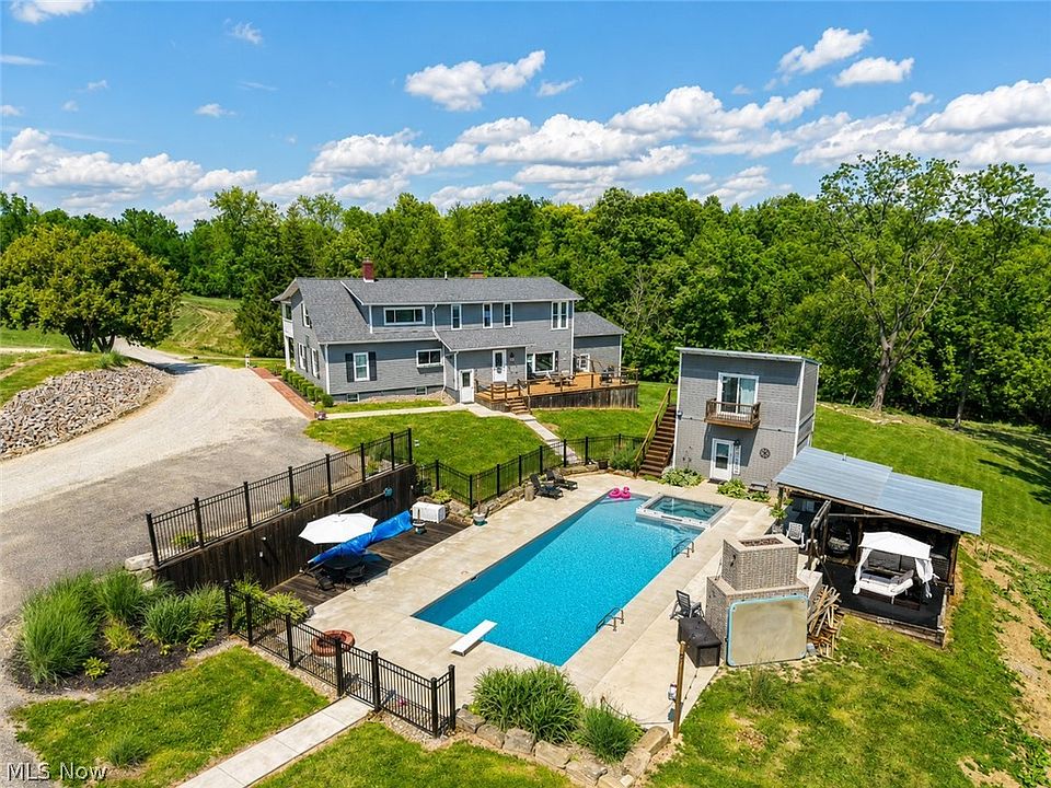 1st image of 3368 Lowe Ln