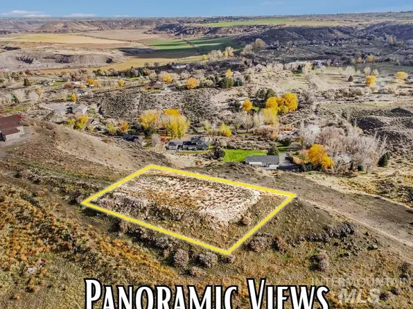 4504 Snake River Mesa Rd, Buhl, ID 83316