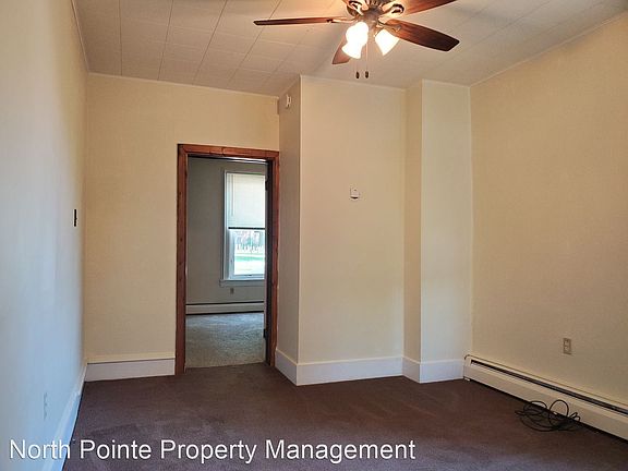 5th image of 233 Chestnut St #1