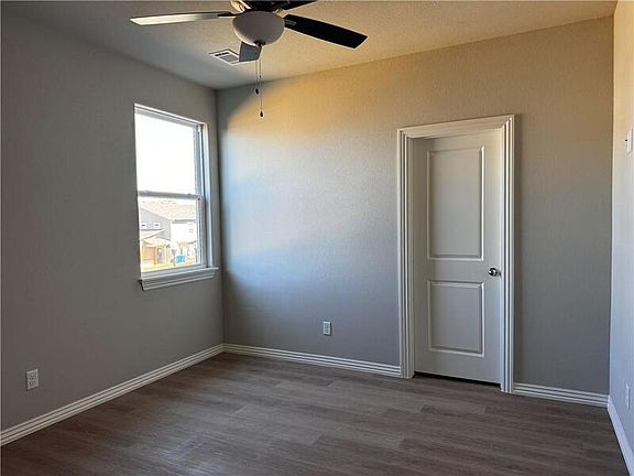 5th image of 1608 SW Poigai Way #1