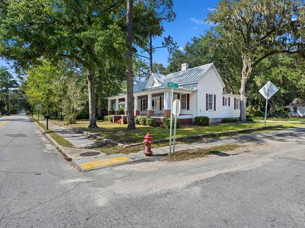 311 Black St, Walterboro, SC 29488