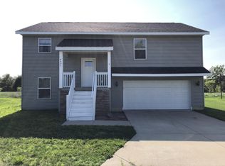 6497 Moss Lake Dr, Hudsonville, MI 49426