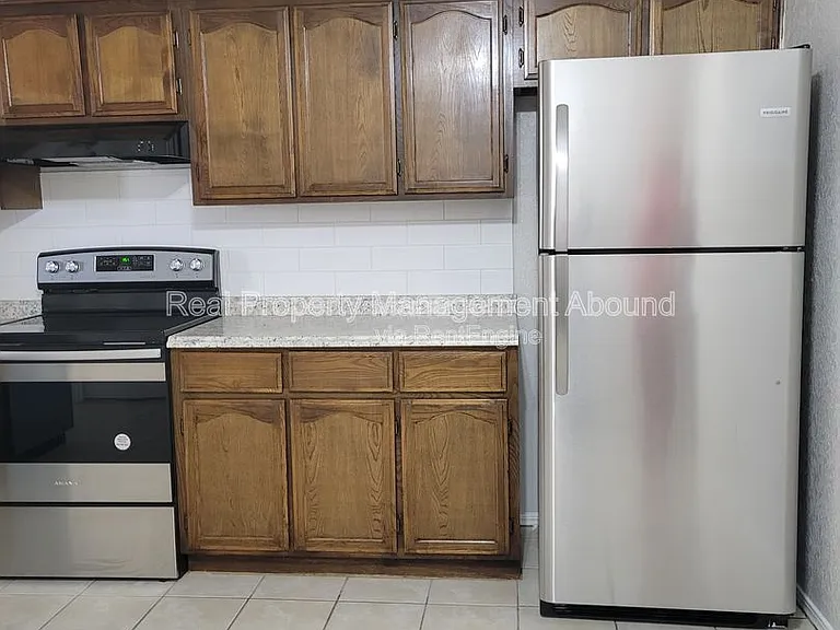 8006 N 117th East Ave — Photo 3