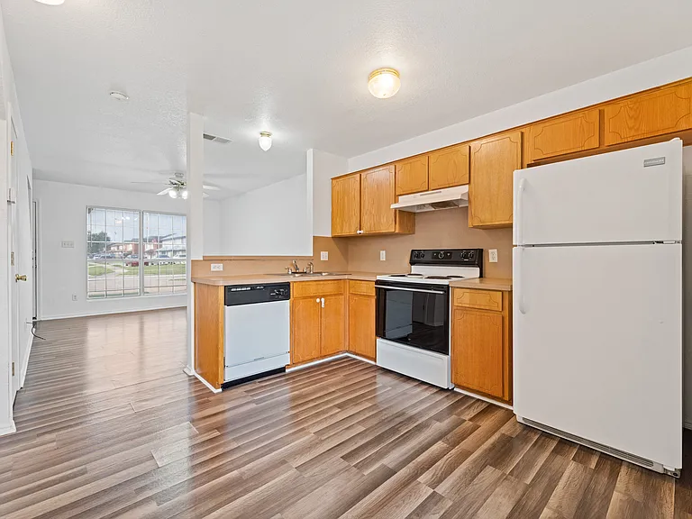 3805 Woodrow Dr #C — Photo 6