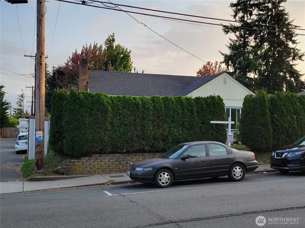 2010 10th Street, Everett, WA 98201