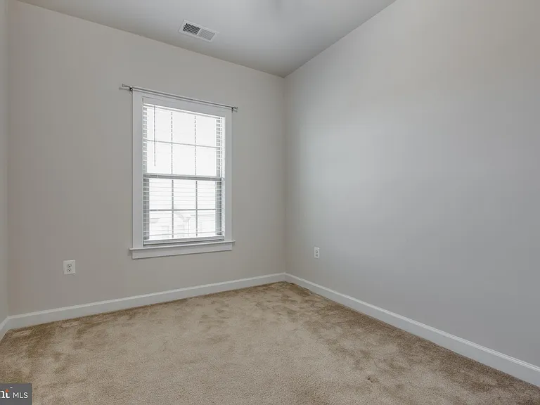 7311 Taylors Hill Ln — Photo 36