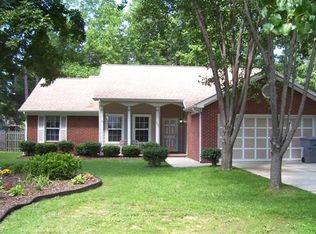 3821 Armitage Dr, Charlotte, NC 28269