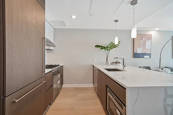 Rented by Chase Global Realty Corp | media 5