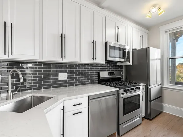 33 Shannon St #3, Boston, MA 02135