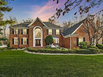 4 Swans Mill Ln, Scotch Plains, NJ, 07076