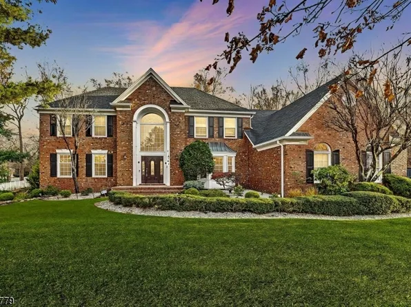 4 Swans Mill Ln, Scotch Plains Twp., NJ 07076