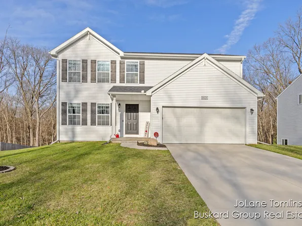 10626 Woodbushe Dr SE, Lowell, MI 49331
