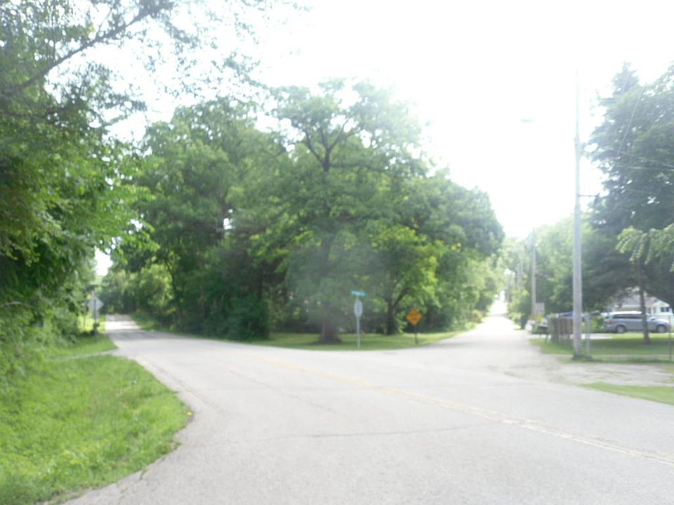 2nd image of 240 Schoors Ln