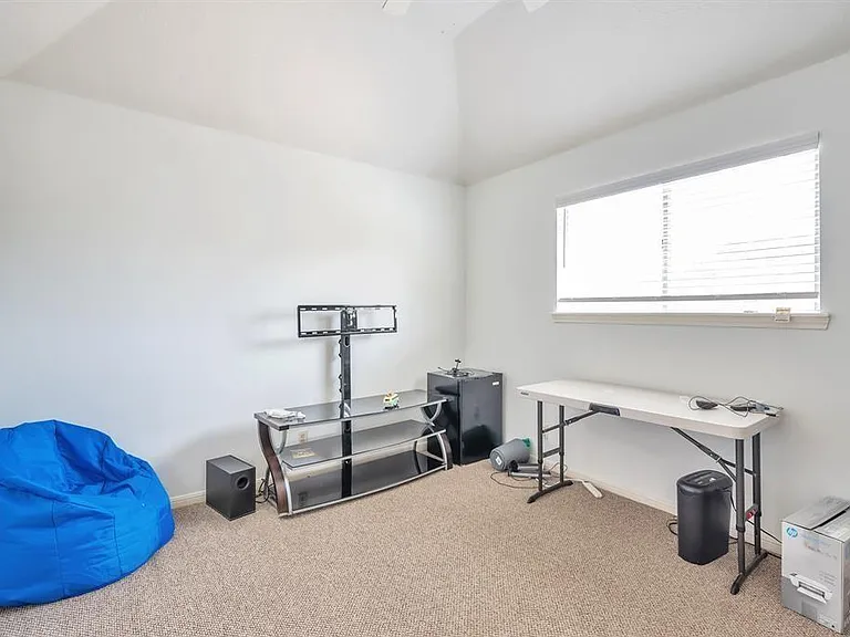 6303 Carissa Ct — Photo 18