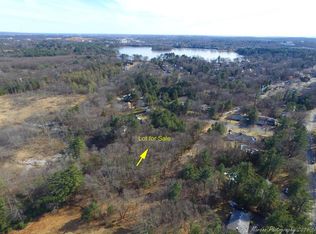 33 Bishops Ln, Lynnfield, MA 01940