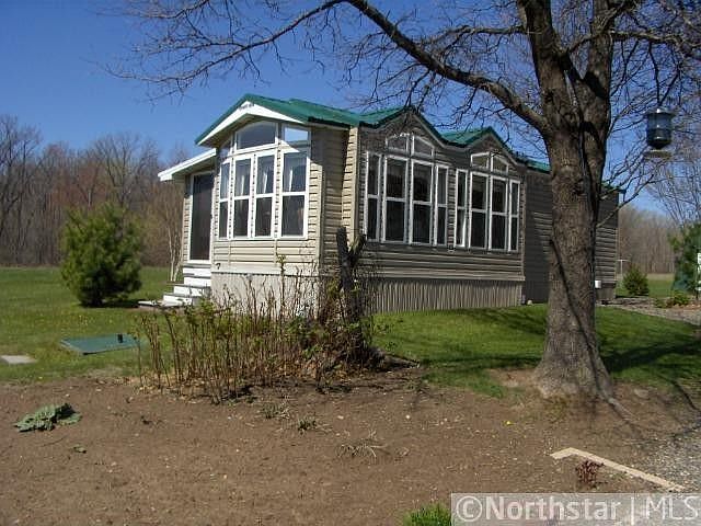 1st image of 26737 Riverview Dr