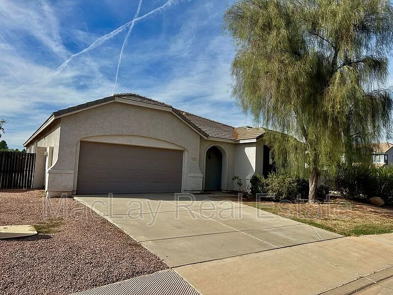 6878 S Onyx Dr