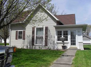 315 W Vine St, Flora, IN