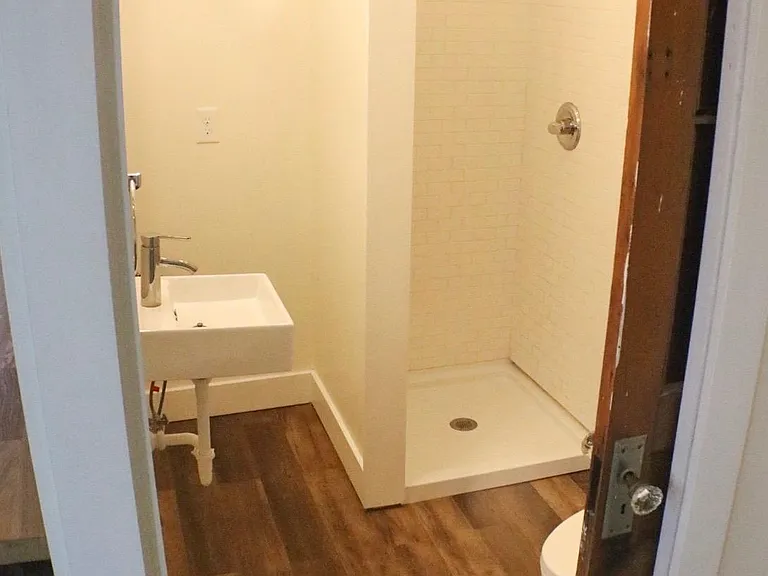 1921 N Talbott St #B — Photo 6