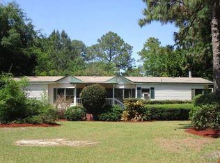 8400 Tavira St, Navarre, FL 32566
