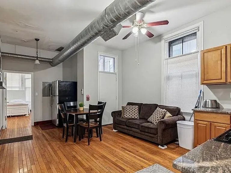 3414 Spring Garden St #3C — Photo 2