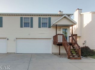 1528 Martin Luther King Dr, Bloomington, IL 61701