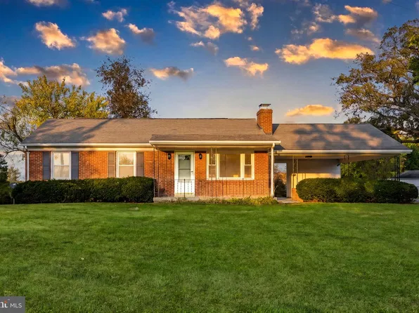 2691 Senseny Rd, Winchester, VA 22602