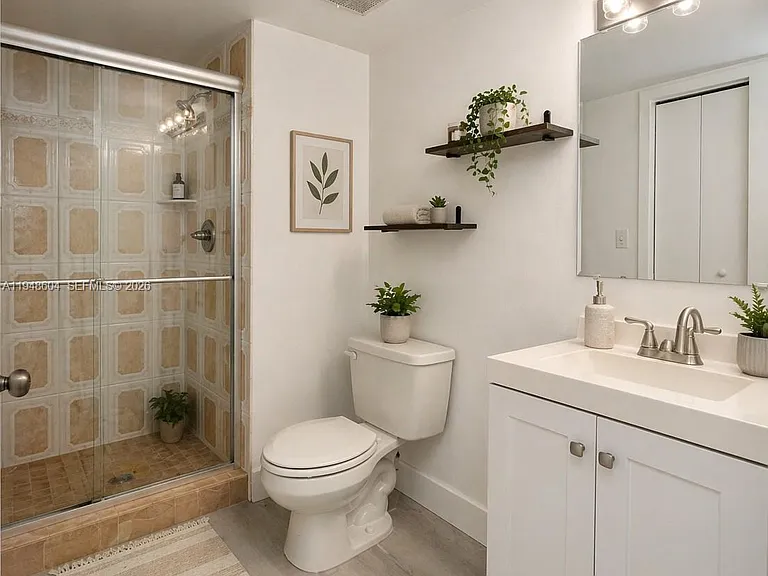 321 Lakeview Dr #105 — Photo 20