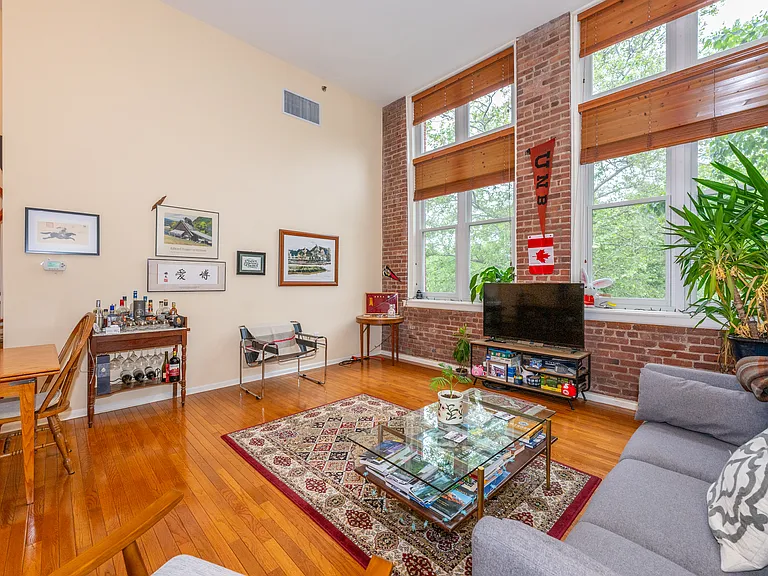 262 Main St #204 — Photo 13