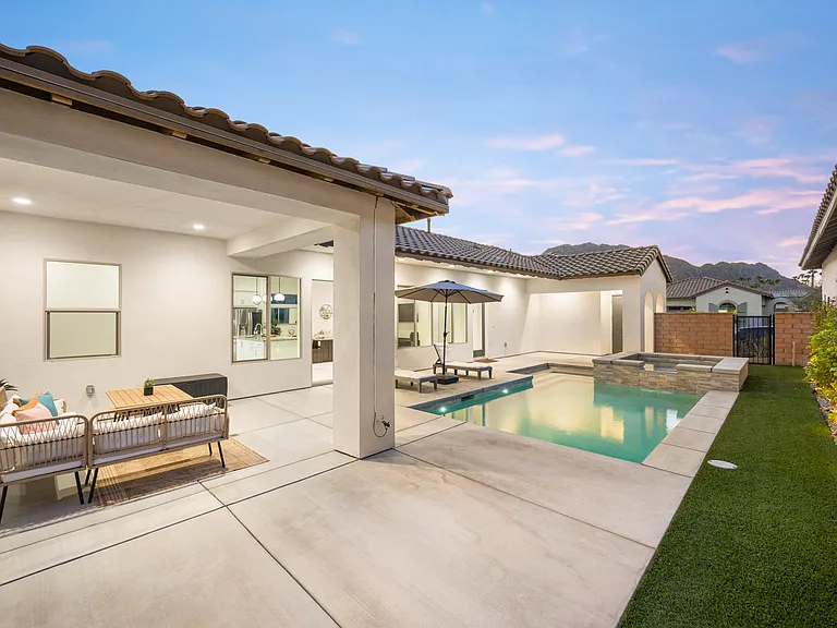 55724 Isleworth — Photo 38