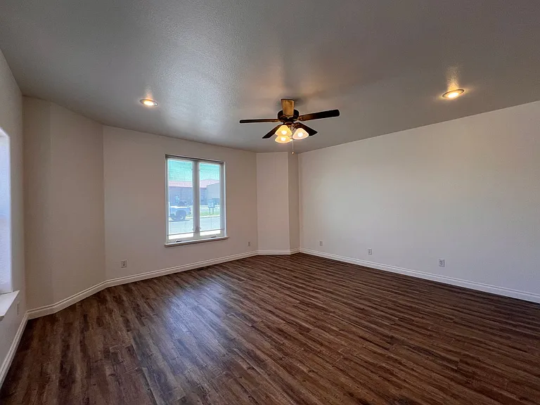 524 Discovery Dr — Photo 19