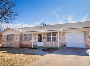 504 E Ripley St, Brownfield, TX 79316