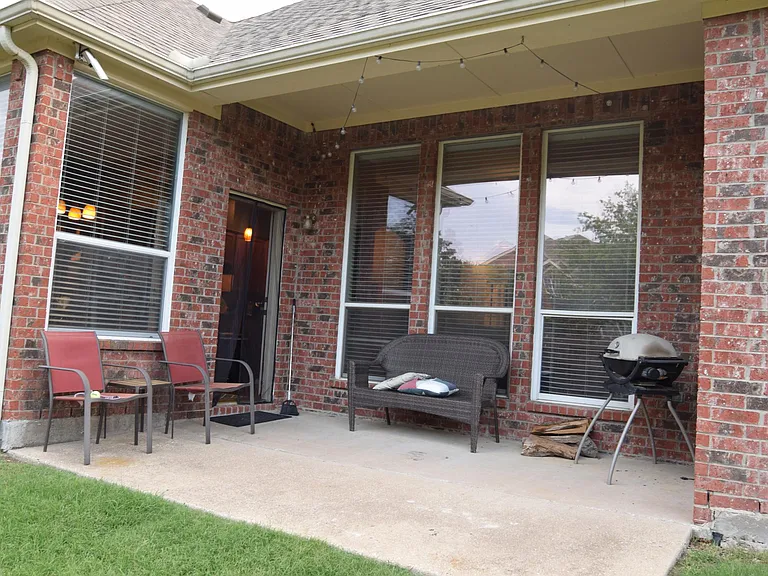 1688 Knoll Wood Ct — Photo 21