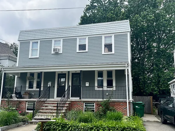 37 Winchester St #37, Medford, MA 02155