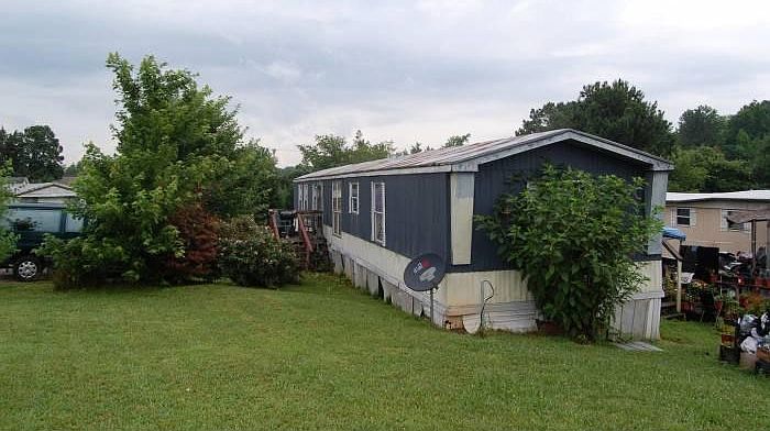 1st image of 121 Cain Ct