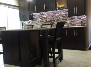 1653 Sue Cir, Corona, CA 92882