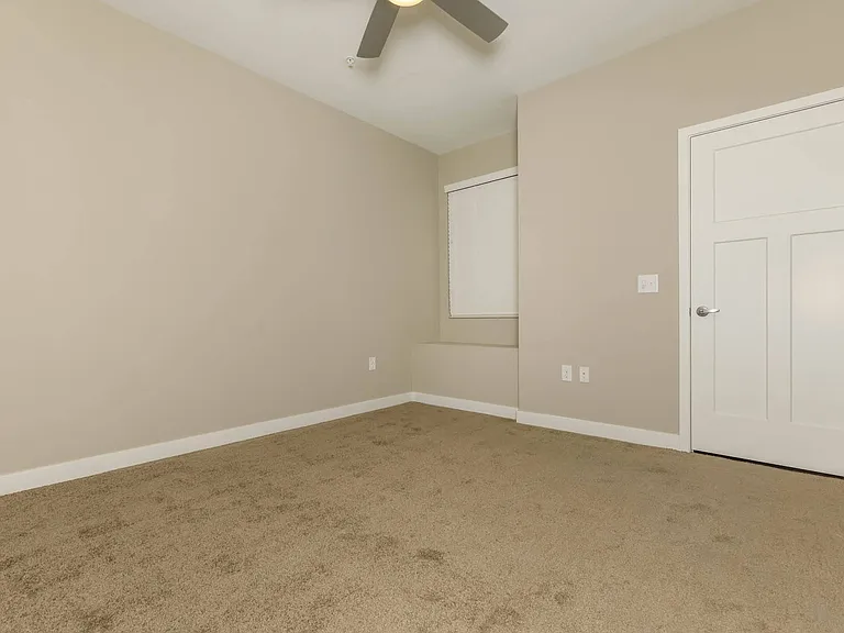 C1 1253 SQ FT 3 Bed 2 Bath
