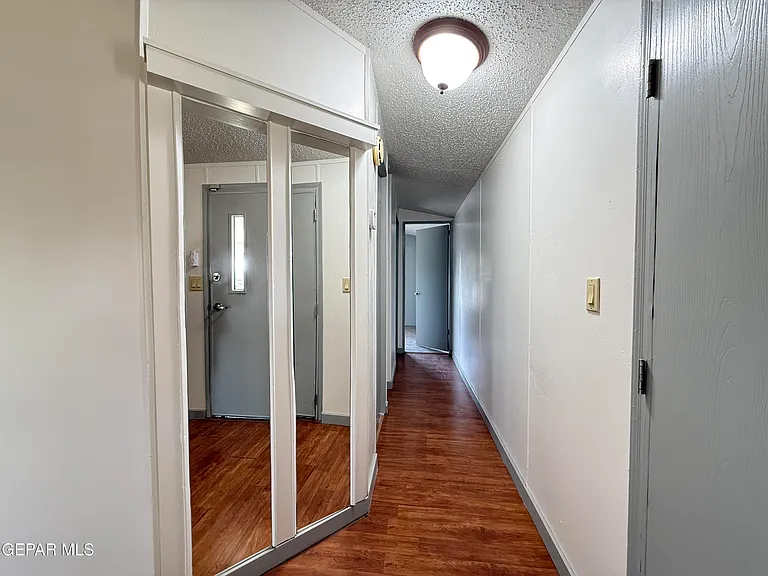 5941 Sixta Dr — Photo 16