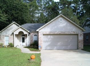 30208 Pine Oak Dr, Albany, LA 70711